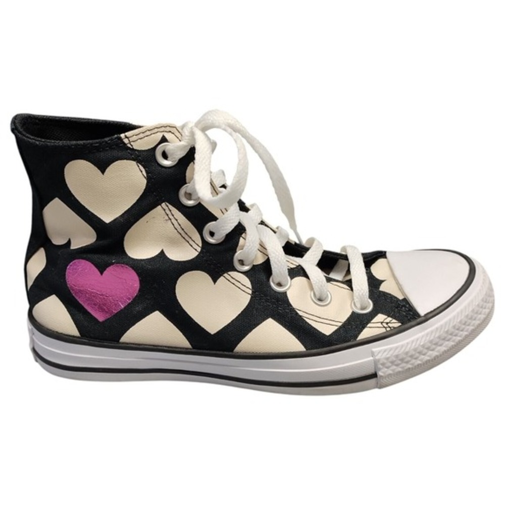 Converse Chuck Taylor High Top Sneakers Womens Size 7 Black Multi Twisted Hearts